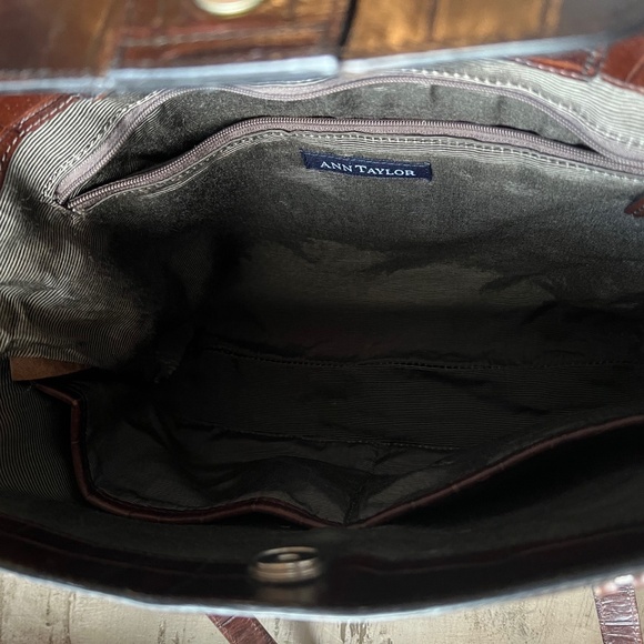 Ann Taylor leather shoulder bag - Picture 9 of 10